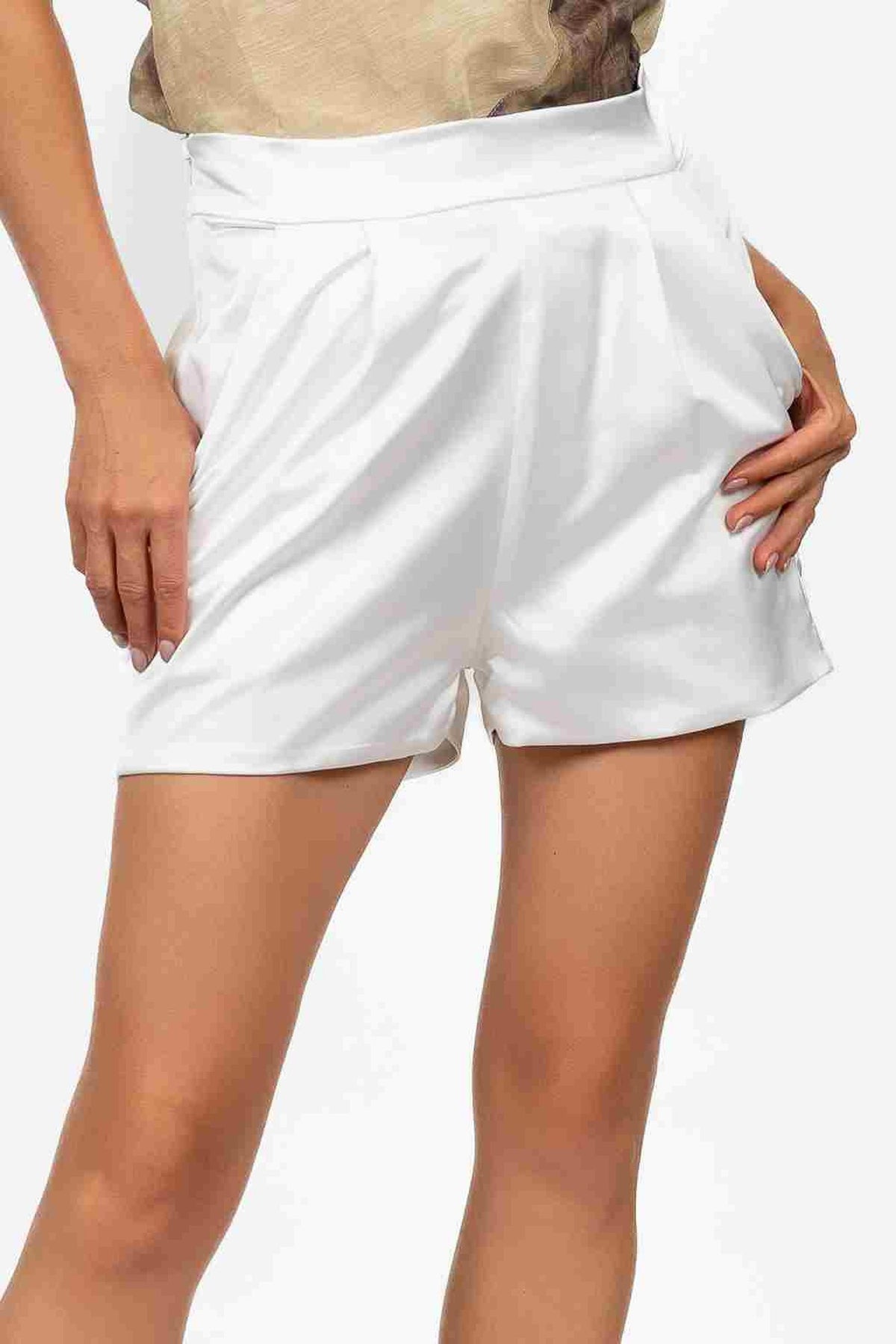 SORRENTO satin shirt and shorts set in Coastal Ivory — shorts detail